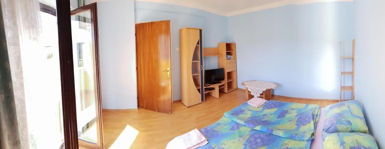 Apartments Milorad M لوبار كرواتيا